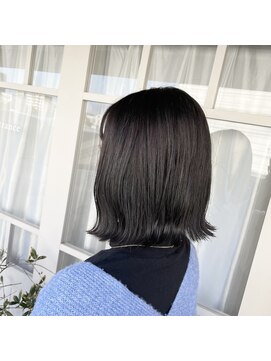 ヘアデザイン ジル(Jill) 切りっぱなしボブ
