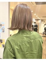 ソルト(Salt)&nbsp;ほんのりピンクなベージュカラー