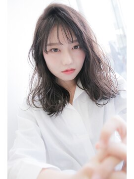 ラヴィエール(Laviere) [八王子/八王子駅]シースルーバング/ふんわりパーマ