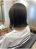 オリーブベージュの切りっぱなしボブ/20代30代40代