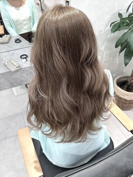 リノバイアクネ(lino by ACNE) グレージュ/透明感カラー