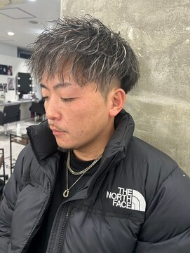 メンズサロン キング 梅田店(Men’s salon K!ng) 波巻きツイストスパイラルパーマ/フェザーパーマ/眉毛/メンズ