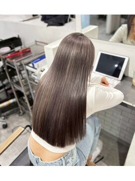 カラ ヘアーサロン(Kala Hair Salon) オリーブグレージュ