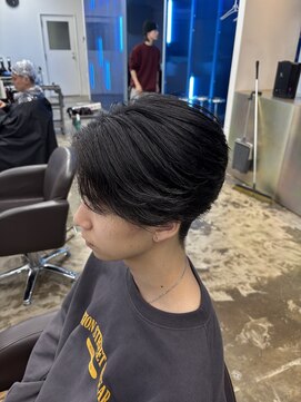 アンサー 千葉中央(UNSER prod by THE DAY) 【MEN’S HAIR/サーフカール/刈り上げセンターパート/千葉】