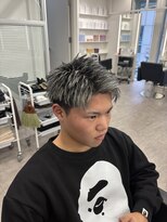 ルースト 心斎橋店(ROOST) 刈り上げセンターパート/波巻きツイストスパイラル/大阪