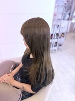 ヘアメイクアン(Hair Make Une)&nbsp;レイヤーカット×オリーブベージュで叶える透明感スタイル♪