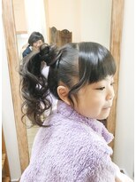 ロカット サロン(Roquat Salon)&nbsp;キッズアレンジふんわりツイン【ヘアアレンジ　立川/立川南/袴】