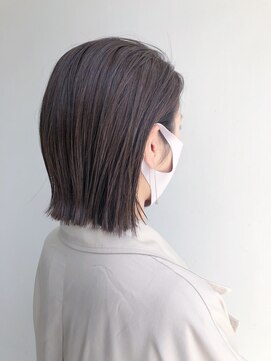 クエント(cuento) ラベンダーアッシュ×切りっぱなしボブ