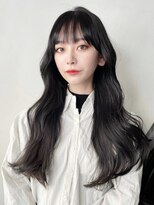 アイティー バイ アルバム 浦和店(IT by ALBUM)&nbsp;グレーロング_アースカラーくびれヘアツートンカラー_9106