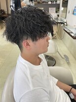 Ryu指名波巻きスパイラルパーマ　メンテナンスカット