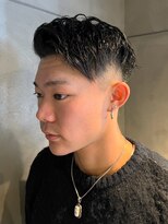 ディスイズバーバー(THIS IS BARBER) ツーブロック　黒髪　アップバング　刈り上げ　束感【札幌】