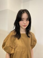 エイチ 梅田(H)&nbsp;ミニウルフホワイトグレージュレイヤーカット大人ショート美髪