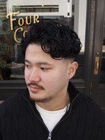 フォーコーナーズ(Four Corners)&nbsp;ラルフカール　ラフカール　ニュアンスパーマ　七三分け