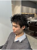 黒髪スパイキーショート刈り上げなし