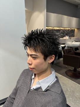 ゴールドシブヤ(GOALD SHIBUYA) 黒髪スパイキーショート刈り上げなし