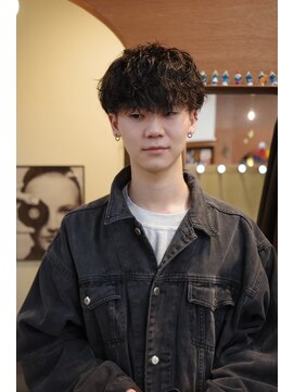 エディ(Edy) メンズマッシュ波巻きスパイラルパーマケアパーマ眉毛カット岡山