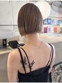 ハイトーンボブ ケアブリーチ 切りっぱなしボブ ミニボブ