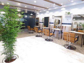 Agu hair leap 大分駅前店【アグ ヘアー リープ】