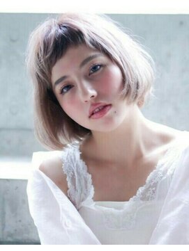 エイミー(Aimee) Aimee 内巻きボブ×シアーアッシュ