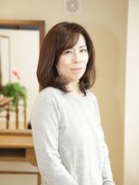 マーキア(Maackia)&nbsp;上品カールで落ち着いたミセススタイル