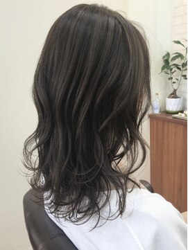 ヘアケアアンドヘアデザイン リベール(L:belle) サクラマチ/井野担当/ダークアッシュブラウン/くびれ外ハネ/韓国