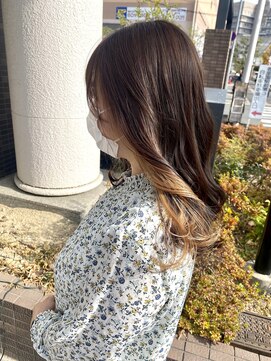 カペリベラ CapelliBella 香里園店 ベージュイヤリングカラー