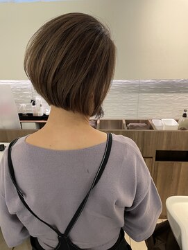 アイ(aii) 前下がりボブ