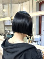 ヲタク(wotaku.)&nbsp;ショートボブ切りっぱなしボブミニボブ黒髪ブルーブラック暗髪