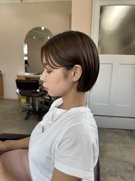 キュオンシア(CUEON. ciea) 伸ばしかけボブ×柔らかグレージュカラー
