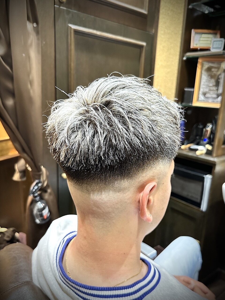 ホワイトメッシュ シルバーメッシュ スキンフェード 池袋：L217164603