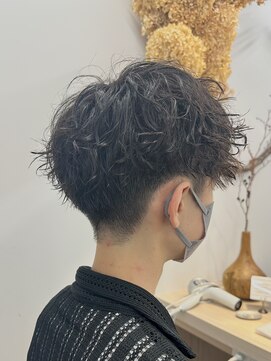 サロンドジョー(salon de joe) ウルフパーマ波巻きパーマツイストスパイラルパーマ 奥東 巧真