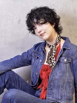 コイ(coii) 無造作パーマショート