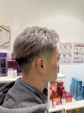 アッシュ 中目黒店(Ash) ホワイトシルバー