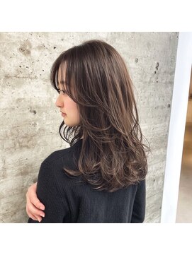 CHERE【シェール】 ミディアムレイヤー