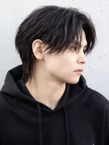 エイド 本店(aid)&nbsp;毛流れセンターパートメンズミディアムウルフ耳掛けショート