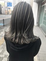 キング 枚方店(K!ng)&nbsp;イルミナカラー外ハネエッジbob