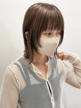 ウクラ バイ レシッド 池袋(uchla by rcid) 外ハネボブウルフ/姫カットワンカール/ローライトグレージュ前髪