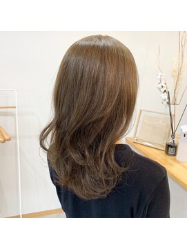 リエート(lieto) 柔らかミルクティーベージュ×レイヤー