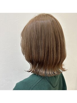 ザ ランド(THE LAND) ライトベージュ/ウルフカット