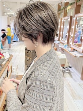 ネオリーブ クタ 町田店(Neolive kuta) 大人かわいいショート【ショート、髪質改善2411102】