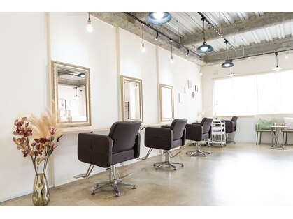 クレヴィア ヘア ビューティー(crevia hair beauty)の写真