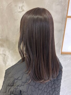 アカラ(acala) モノトーン系ロング【縮毛矯正/髪質改善/イルミナカラー】