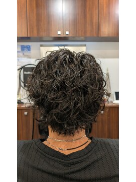 プロ ヘア テック(PRO HAIR TEC) 大人の色気溢れる”　くるツヤ縦落ちパーマ　”でイケオジに！