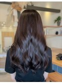 暗くても重く見えない！極上のダークブラウンロングウェーブ