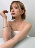 《SOYON》束感レイヤーの切りっぱなしボブ×シースルーバング