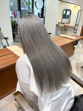 コレット 大宮(collet) アッシュシルバー/ハイトーン/ケアブリーチ