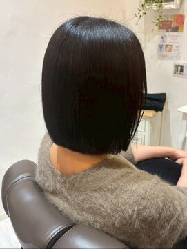 切りっぱなしボブ/顎ラインボブ/ワンレングス/うる艶髪/乾燥対策