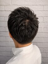 グレイスフルバーバー 新宿パークタワー店&nbsp;新宿理容室でメンズパーマx束間ビジネスショート