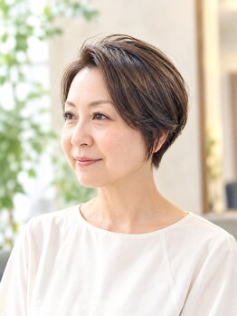 モノリス 武蔵小杉(MONOLITH.)の写真/大人ハイライトで立体感ある艶めきを♪年齢問わず似合うショートカットで変身！