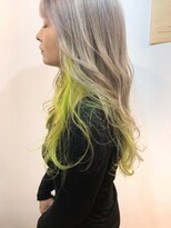 ジーナ(XENA)&nbsp;ホワイトグレージュ×ネオンイエロー